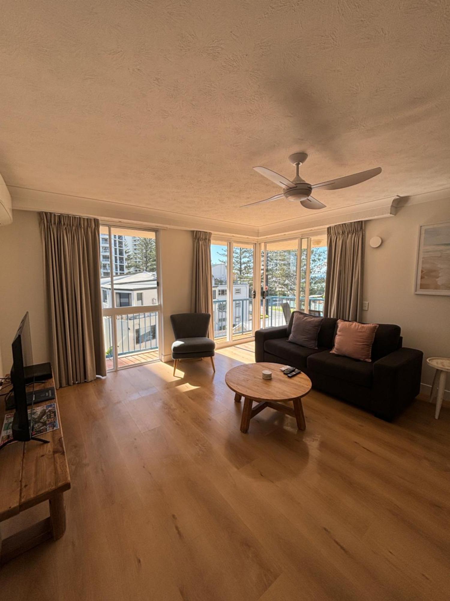 San Mateo On Broadbeach Gold Coast Exterior photo