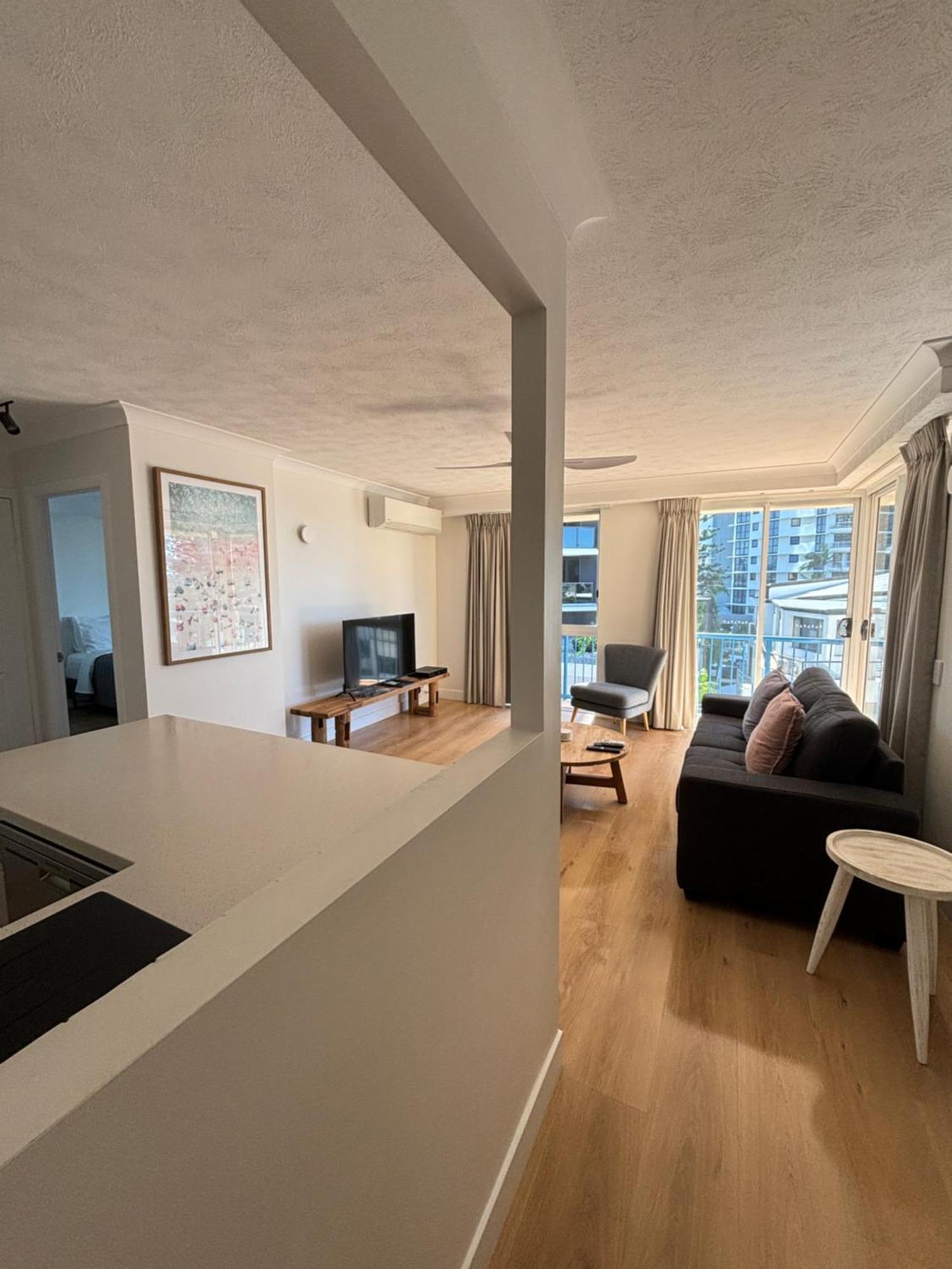 San Mateo On Broadbeach Gold Coast Exterior photo